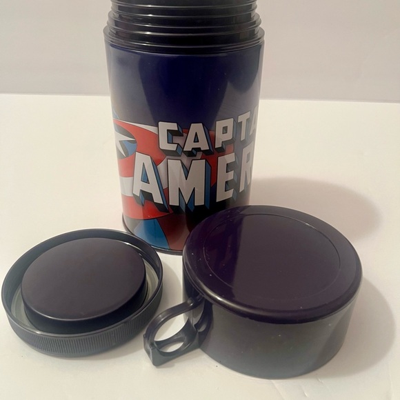 Captain America Metal Lunch Box w Matching Thermos Marvel Superhero - Picture 11 of 11